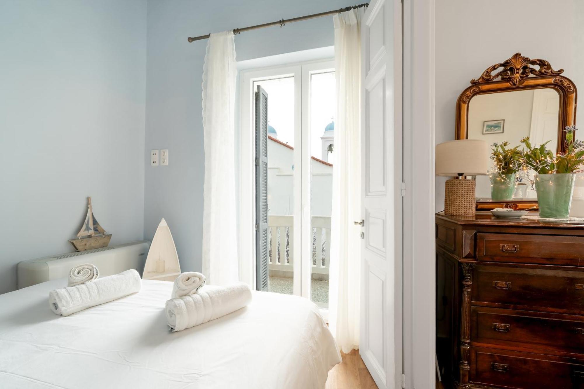 Castel Abaso Boutique Apartments By Explore Andros Kültér fotó